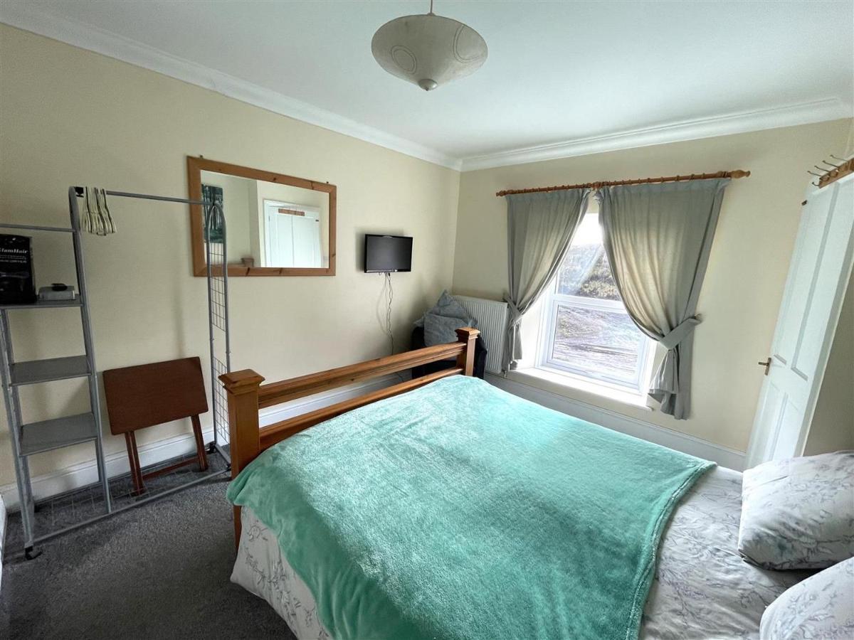 Bed and Breakfast Bryncoch Llannon Exterior foto